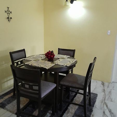 Jamaica Oasis Suite Portmore Buitenkant foto